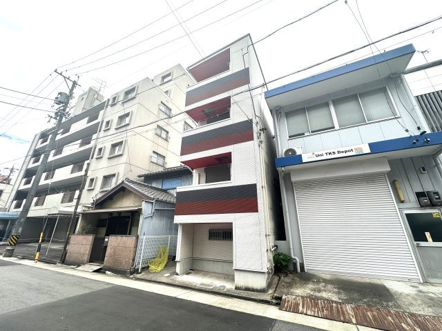 PAZの外観
