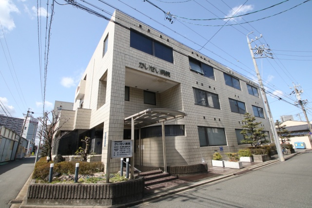 Crea名駅南の外観