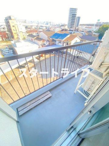 大阪市淀川区加島３丁目の賃貸マンションのバルコニー
