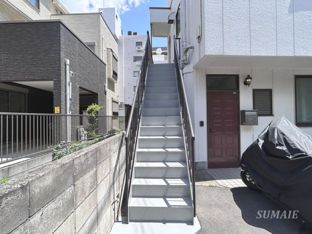 チェリーハイツのその他共用部分|階段です