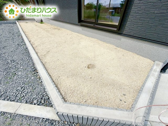 【庭】 | 小美玉市江戸1期　新築戸建 | 庭があれば、子どもやペットとより楽しく過ごす時間が増えて暮らしが豊かになります。