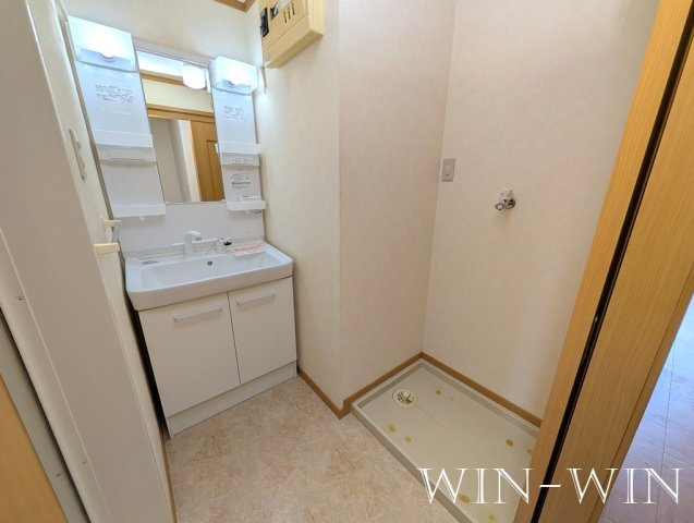 イーストハイム Ⅱの洗面所|イメージ（同建物内別部屋の写真です）