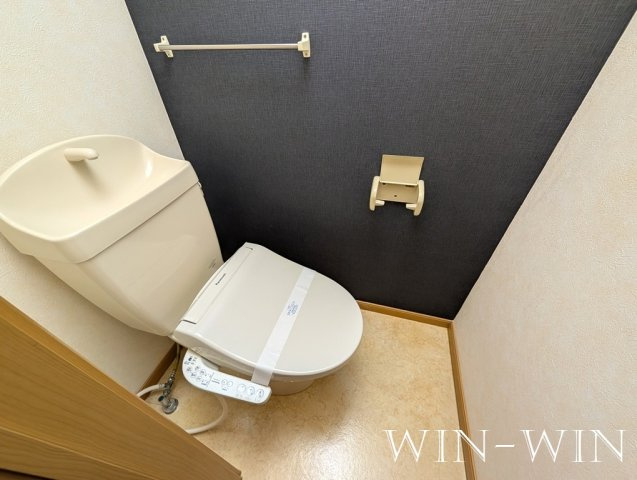 イーストハイム Ⅱのトイレ|イメージ（同建物内別部屋の写真です）