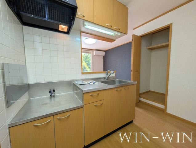 イーストハイム Ⅱのキッチン|イメージ（同建物内別部屋の写真です）