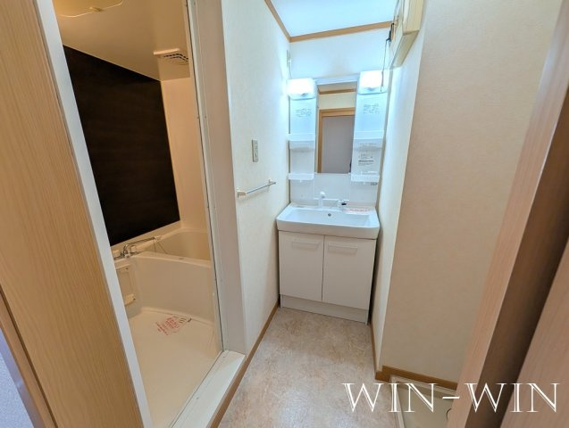 イーストハイム Ⅱの洗面所|イメージ（同建物内別部屋の写真です）