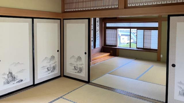 御代田  手入れされた植栽が美しい7LDKの中古戸建の和室