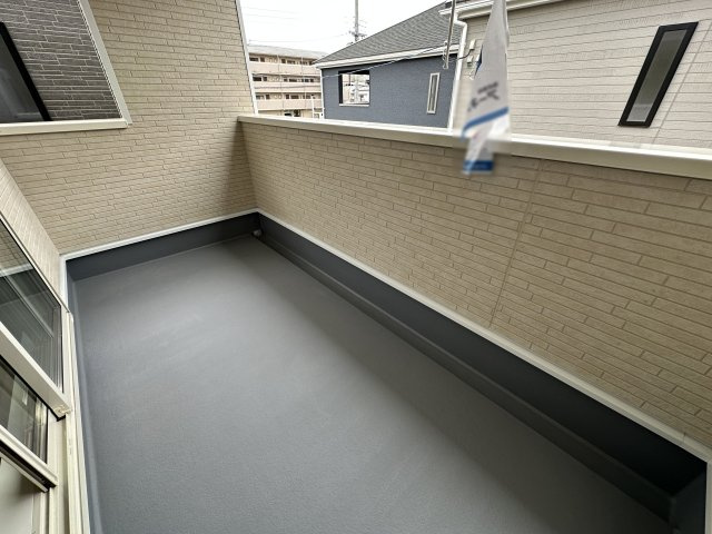 神戸市西区王塚台7丁目新築戸建３号棟のバルコニー