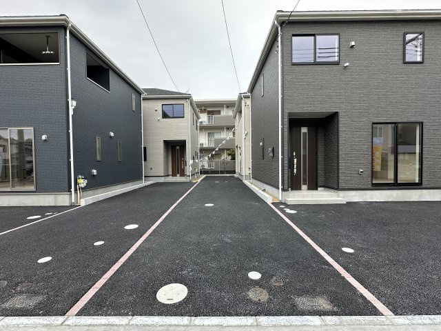 神戸市西区王塚台7丁目新築戸建３号棟の駐車場