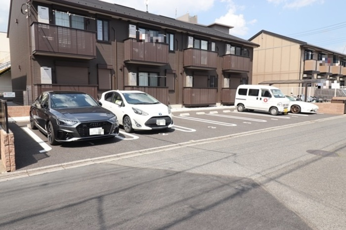 ロータスヒルの駐車場