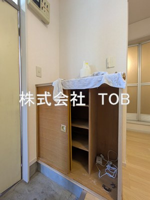 【玄関】 | エステート田園 B | シューズボックス※クリーニング完了前※