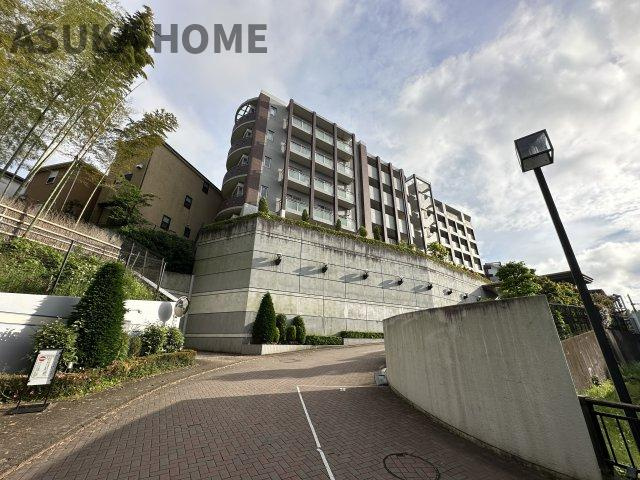 サンクタス横浜二俣川の外観|大切なペットと暮らせるマンションです。123戸の大規模マンションなので管理体型も良好です！