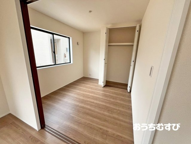 春日井市西高山町3丁目(全5棟)の洋室