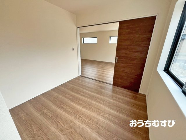 春日井市西高山町3丁目(全5棟)の洋室