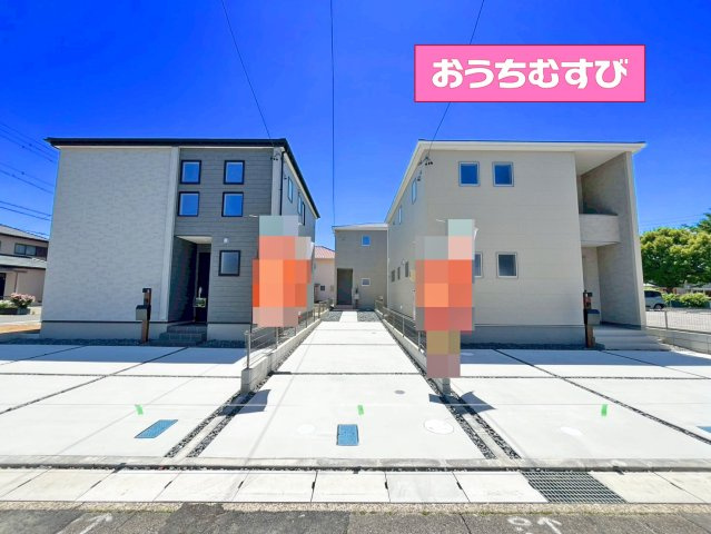 春日井市西高山町3丁目(全5棟)の前面道路含む現地写真