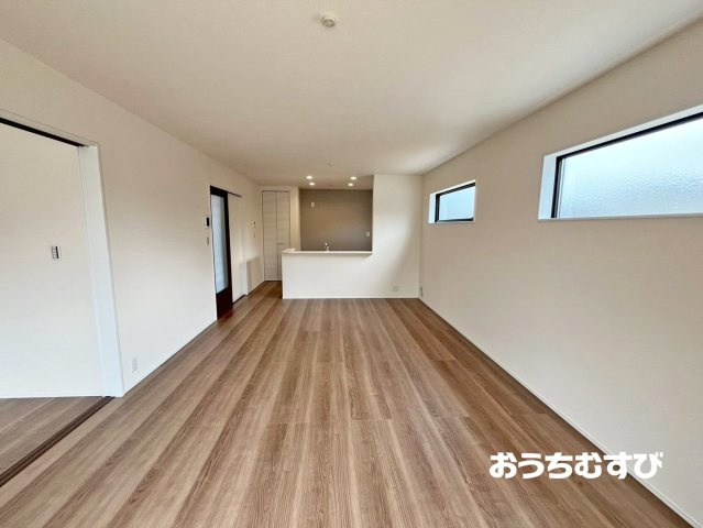 春日井市西高山町3丁目(全5棟)の居間・リビング