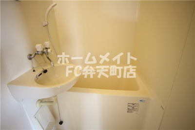 【浴室】 | アヴァンス弁天町Ⅱ | 日々の暮らしに欠かせないお風呂です