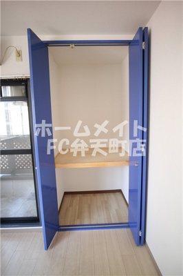 【収納】 | アヴァンス弁天町Ⅱ | こまごまとしたものを収納できそうですね