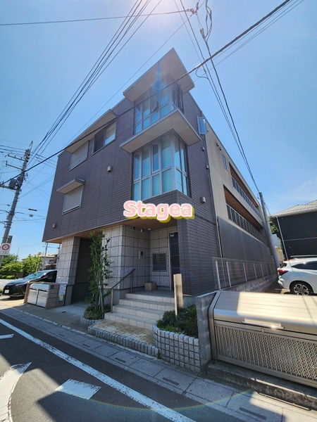 グランクオーレコルティナの外観