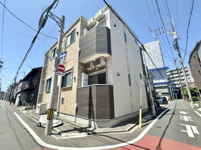 CASA DE LISAの周辺
