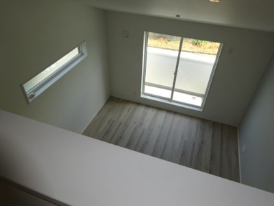【その他】 | 平塚市平塚3丁目：新築戸建て | 小屋裏収納からのリビングの眺め！