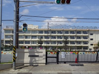 【周辺】 | 平塚市平塚3丁目：新築戸建て | 学区内の公立小学校（富士見小学校）