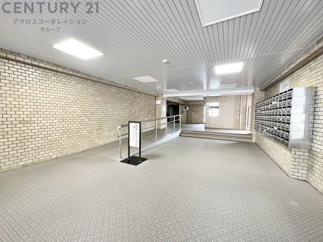 南向き所在階6階部分で陽当たり・眺望良好です。