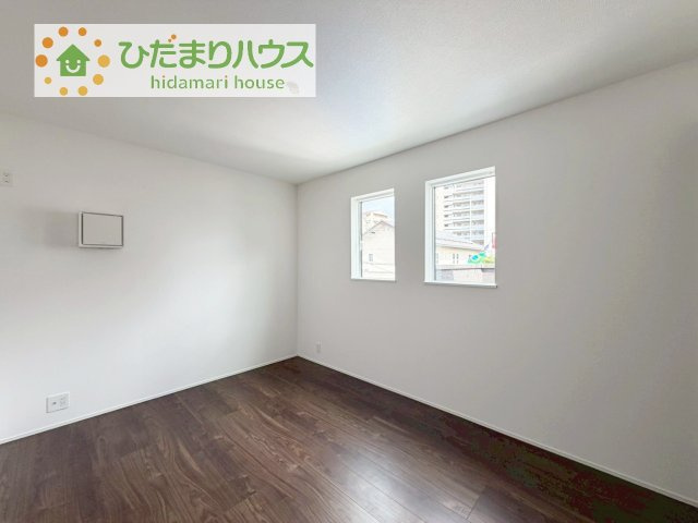 【洋室】 | 我孫子市台田1丁目25-1期　新築戸建　1号棟 | 窓が多く、明るい空間を演出してくれます(*^^*)