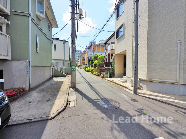 【前面道路含む現地写真】 | 渋谷区代々木3丁目