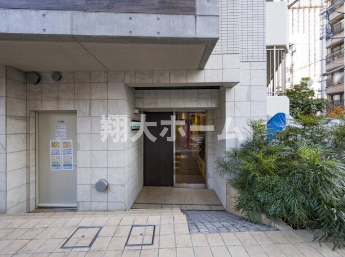 台東区西浅草３丁目の賃貸マンションのエントランス