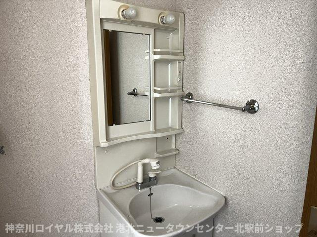 【独立洗面台】