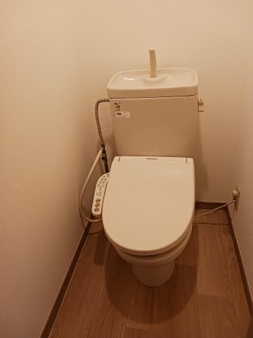 アール平和のトイレ