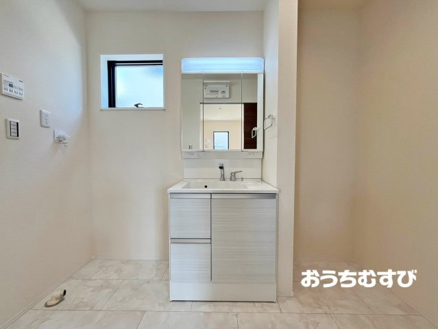 春日井市西高山町3丁目(全5棟)の洗面所