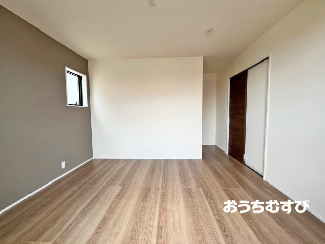 春日井市西高山町3丁目(全5棟)の洋室