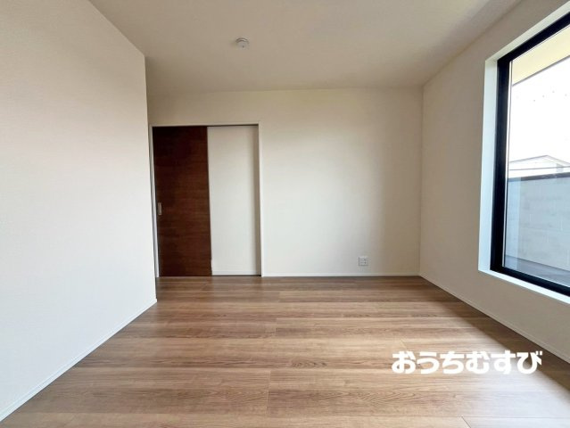 春日井市西高山町3丁目(全5棟)の洋室