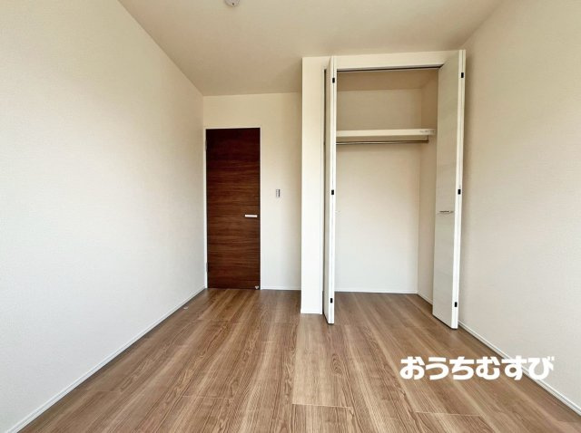 春日井市西高山町3丁目(全5棟)の収納