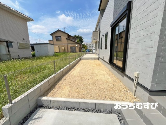 春日井市西高山町3丁目(全5棟)の庭