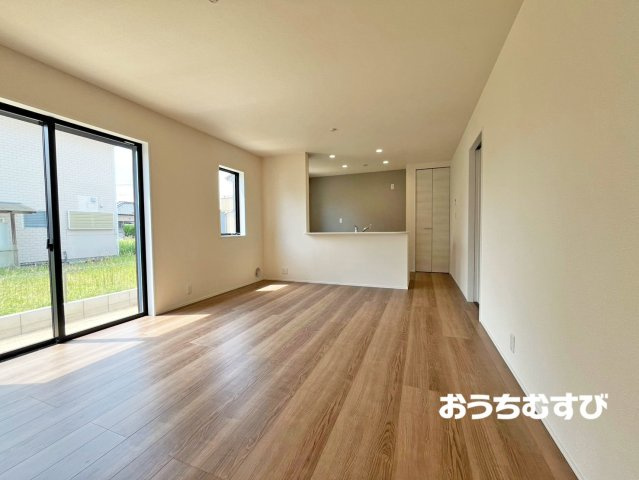 春日井市西高山町3丁目(全5棟)の居間・リビング