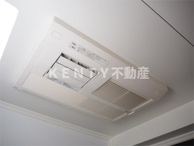 【設備】 | ルーブル蒲田七番館 | 浴室乾燥機
きれいな外観です