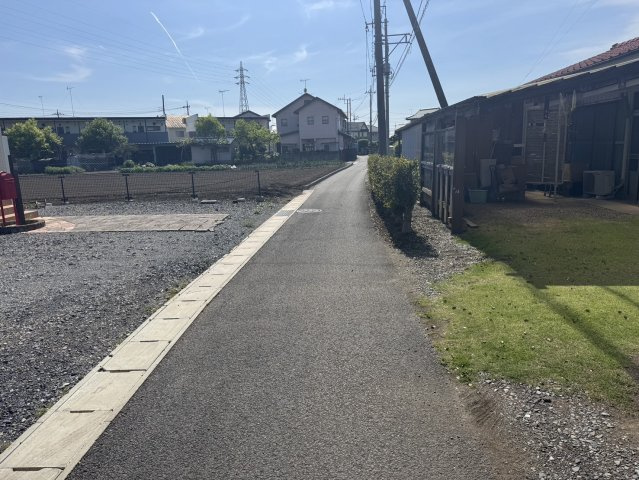 セキスイ施工♪築浅オール電化ソーラー付きのオシャレな一軒家♪下野市の前面道路含む現地写真|前面道路含む現地写真です