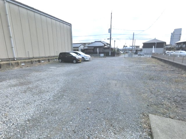 【駐車場】