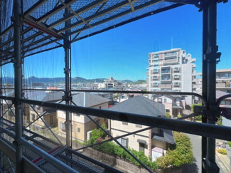 【展望】 | 防犯設備や共用部の管理も行き届いており、単身住まいや初めてのマンション購入にも安心。永住の地としてはもちろん、将来的な資産価値も期待できるポテンシャルの高い住戸です。ぜひ一度、ご体感ください。