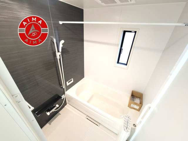 糟屋郡粕屋町阿恵第1-2棟（1号棟）の内観：施工例|浴室は一日の疲れを癒す場所だから、家族みんながゆったりできる快適設計。追い炊き機能付きオートバス。安定した温度で、いつでも快適に入浴できます。