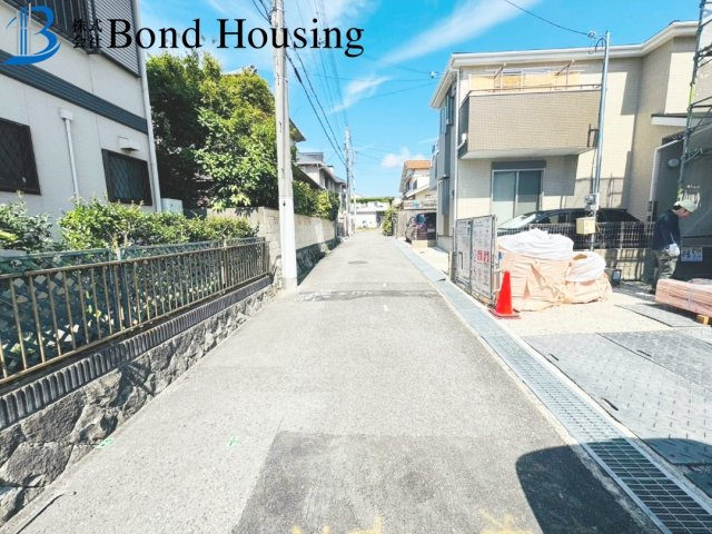 「並列2台駐車可能」「太陽光パネル搭載」上高丸全2棟2号棟の周辺