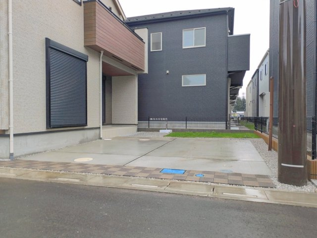 入間郡三芳町大字北永井の新築一戸建の駐車場