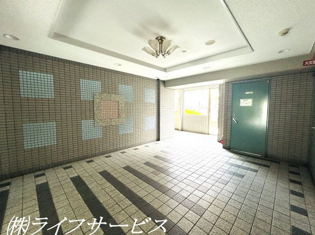 【エントランス】 | ユニ・アルス新大阪ウエスト | エントランスホール