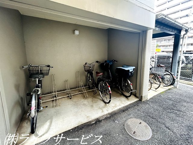 【その他共用部分】 | ユニ・アルス新大阪ウエスト | 駐輪場