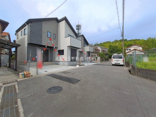リガーレ平子町1期の前面道路含む現地写真