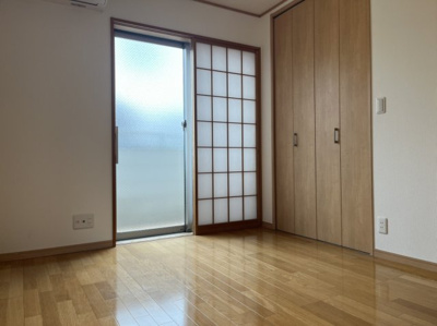 【寝室】