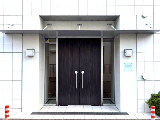 ＥＮスクエアのエントランス