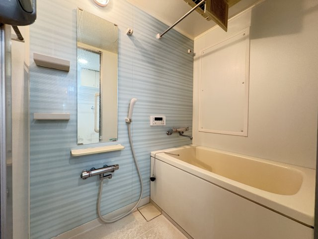 シャルム綾瀬の浴室